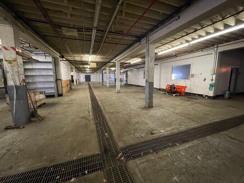 More Photos Of 170 N 17th St, Wheeling Office For Sale