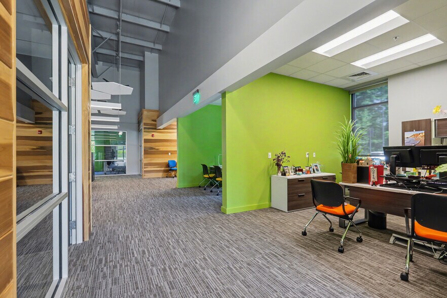 More Photos Of 241 Collins Industrial Blvd, Athens Light Distribution For Sale