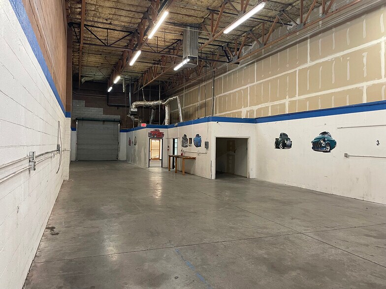 More Photos Of 1000 N Stephanie Pl, Henderson Warehouse For Lease