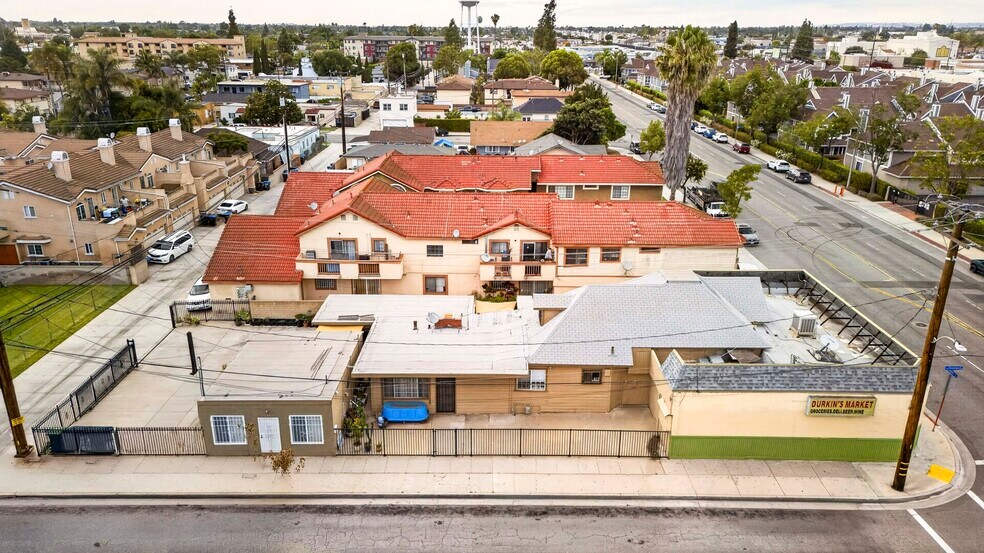 More Photos Of 13809 Funston Ave, Norwalk Flex For Sale
