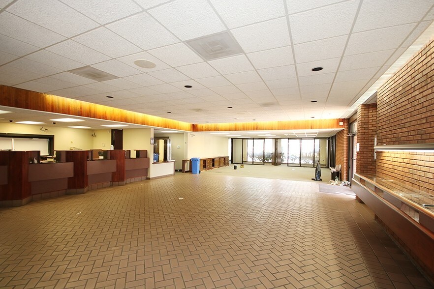 More Photos Of 1444 Watson Blvd, Warner Robins Office For Lease