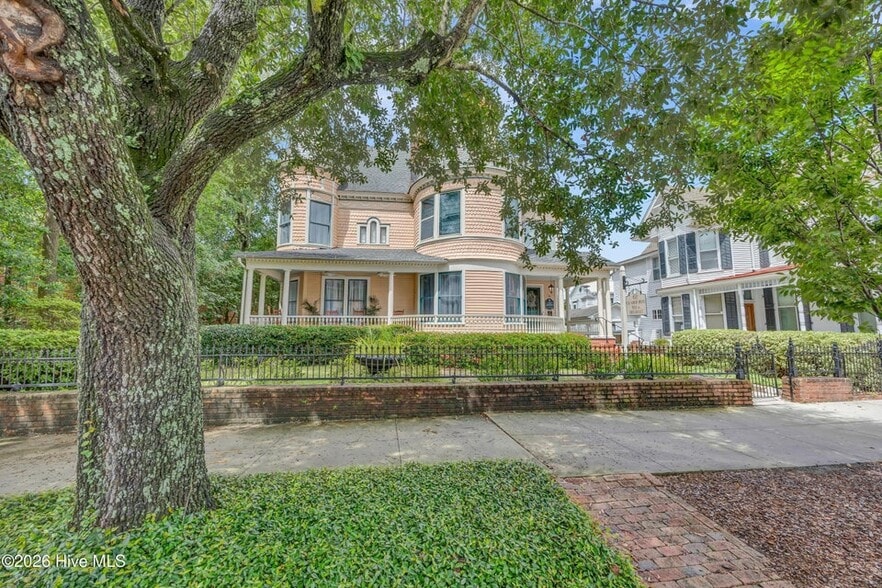 More Photos Of 412 S 3rd St, Wilmington Hospitality For Sale
