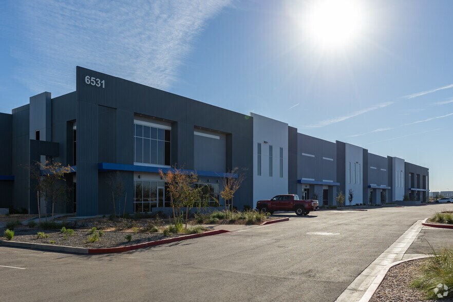 More Photos Of 6531 S Sossaman Rd, Mesa Warehouse For Lease