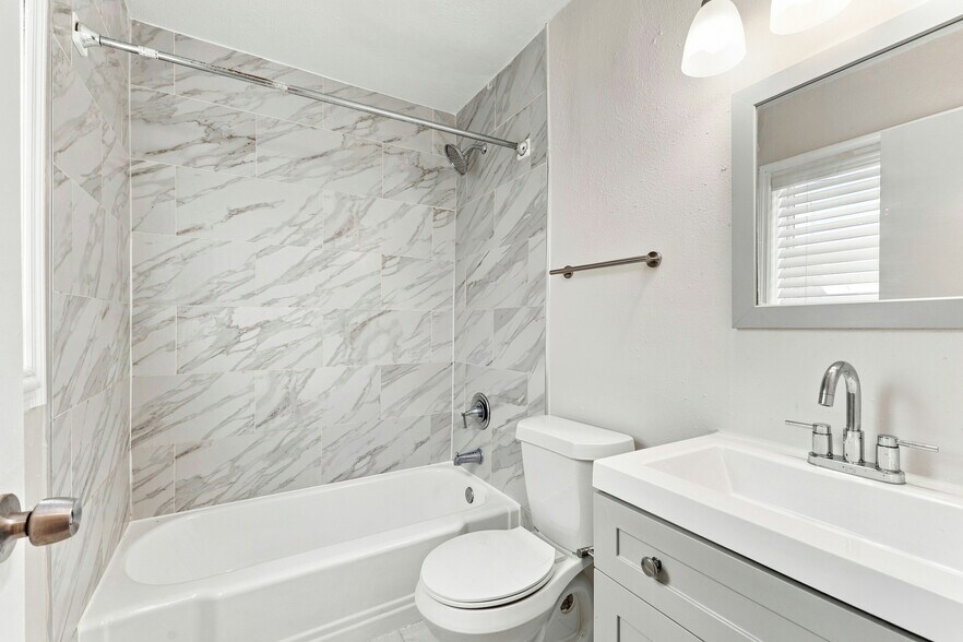 More Photos Of 425 2nd St N, Saint Petersburg Apartments For Sale