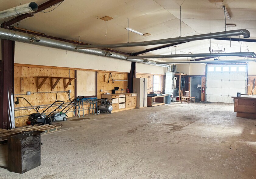 More Photos Of 273209 Rge Road 20, Rocky View No 44 Manufacturing For Sale