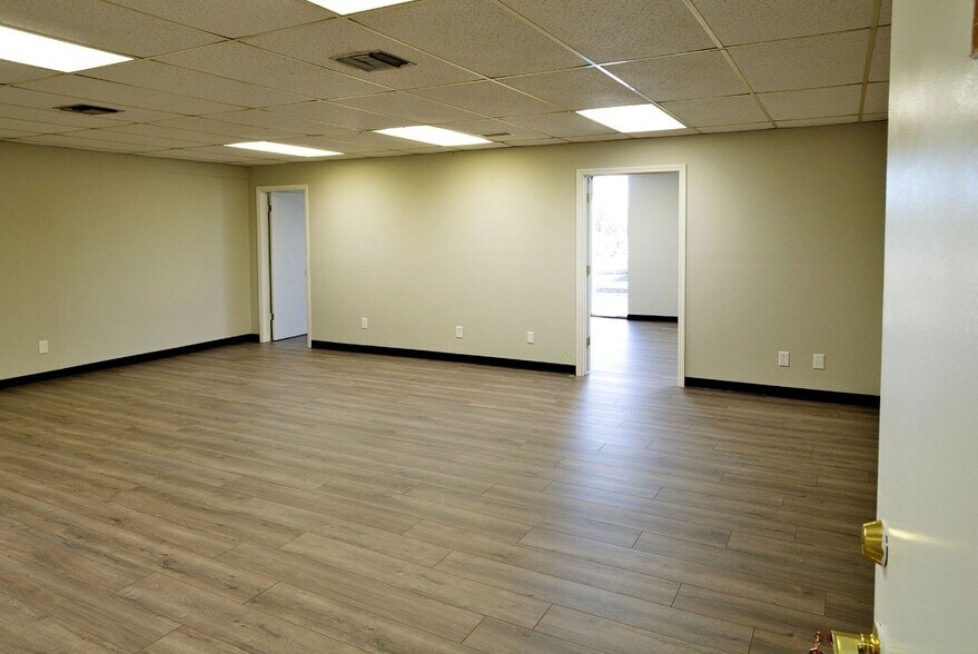 More Photos Of 5623 US Hwy 19, New Port Richey Office For Sale