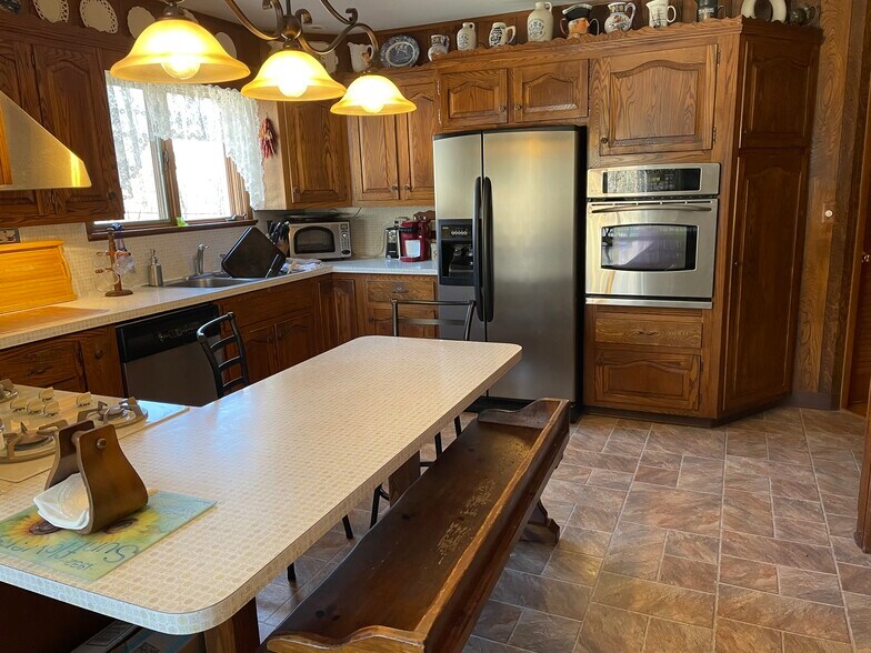 More Photos Of 111 Highland Lakes Rd, Highland Lakes General Retail For Sale