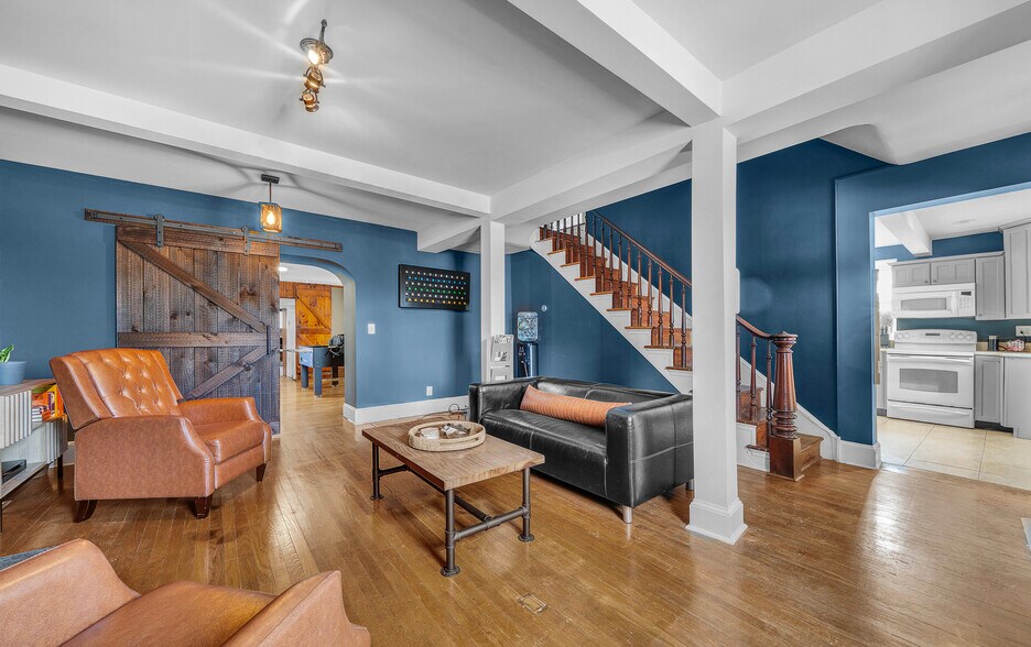 More Photos Of 676 W Germantown Pike, Plymouth Meeting Office For Lease