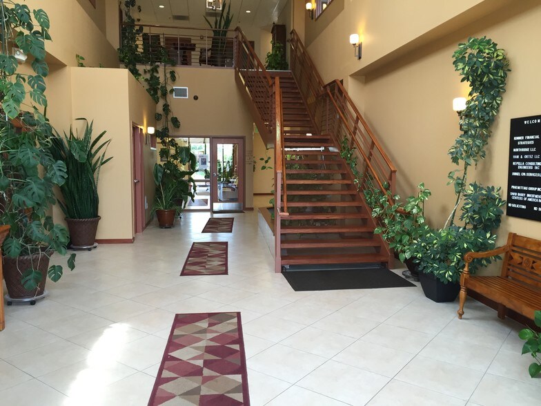 More Photos Of 8871 Ridgeline Blvd, Highlands Ranch Office For Lease