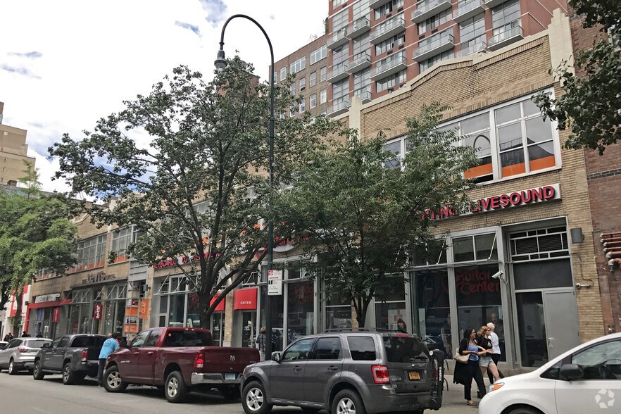 More Photos Of 25 W 14th St, New York Storefront For Lease