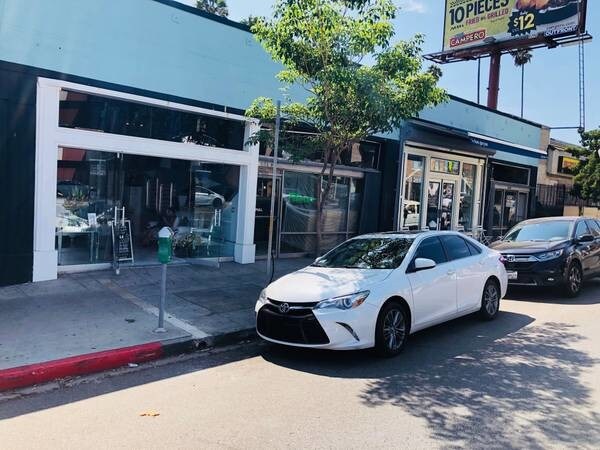 More Photos Of 5158 Hollywood Blvd, Los Angeles Storefront For Lease