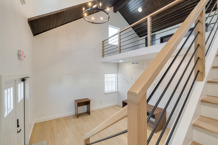More Photos Of 9416 N Nichols Rd, The Village Office For Lease