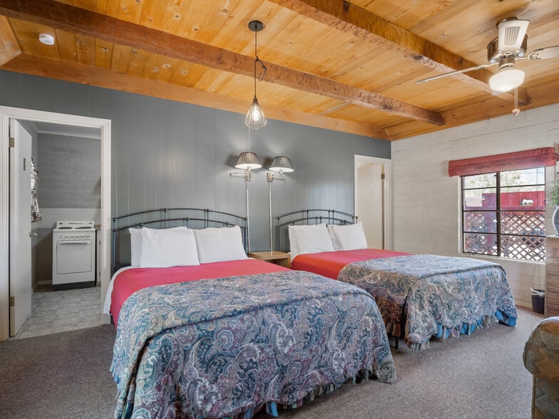 More Photos Of 106705 US Highway 395, Coleville Hotel For Sale