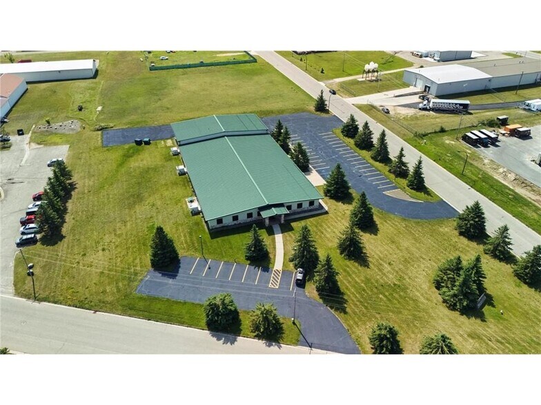 More Photos Of 1001 Naylor Dr SE, Bemidji Warehouse For Sale