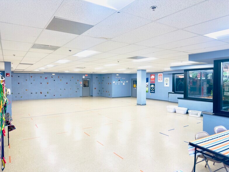 More Photos Of 7215 Corporate Ct, Frederick Office For Lease