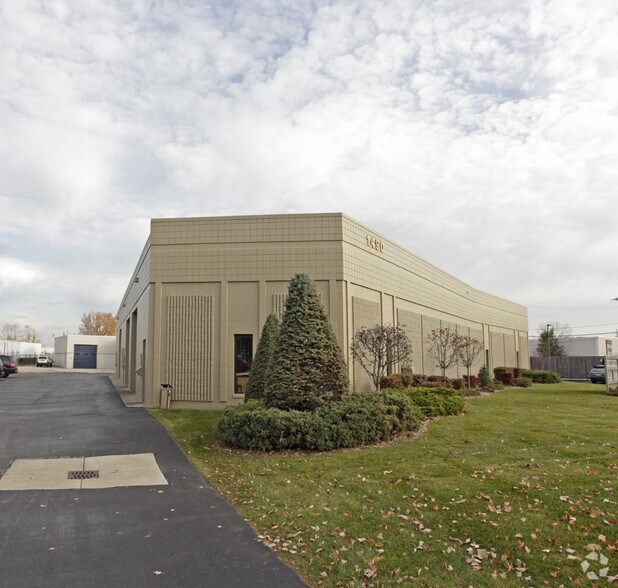 More Photos Of 1490 Premier Dr, Troy Light Distribution For Lease