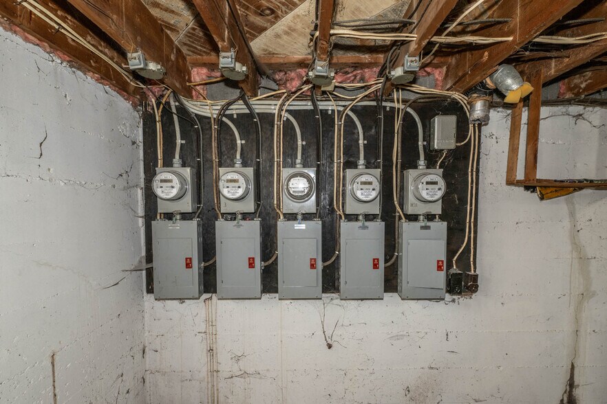 More Photos Of 2808 San Rae Dr, Dayton Multifamily For Sale