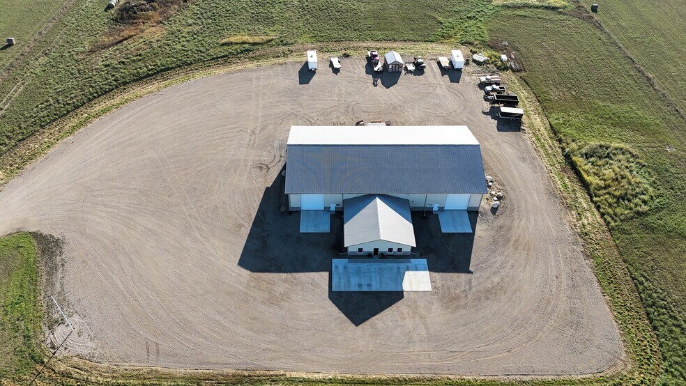 More Photos Of 10345 Hwy 83 S, Minot Flex For Sale