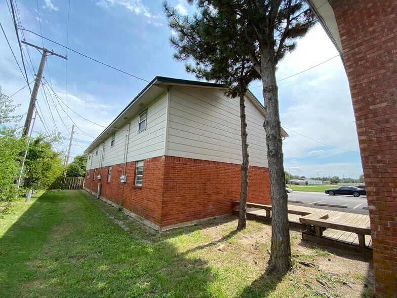More Photos Of 2007 NW Lindy Ave, Lawton Apartments For Sale