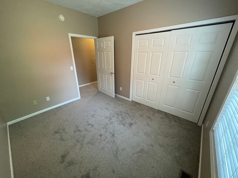 More Photos Of 2701 Northside Blvd, South Bend Apartments For Sale
