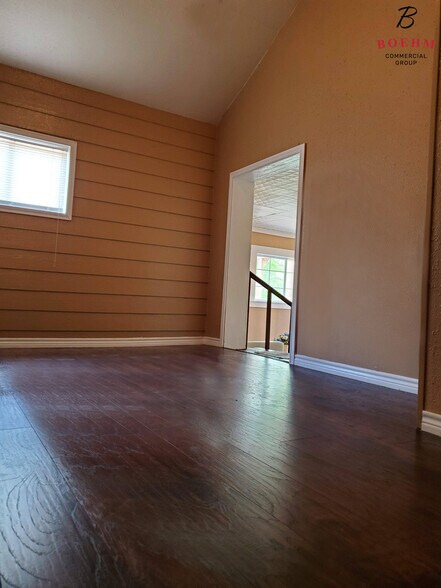 More Photos Of 138 Grey Moss Ct, Ingram Apartments For Sale