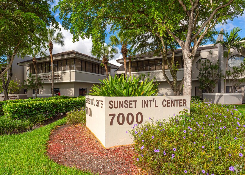 Primary Photo Of 7000 SW 97th Ave, Miami Office For Sale