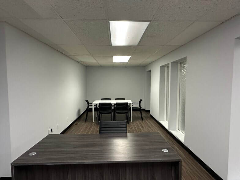 More Photos Of 26 N Broadway, Schenectady Office For Sale