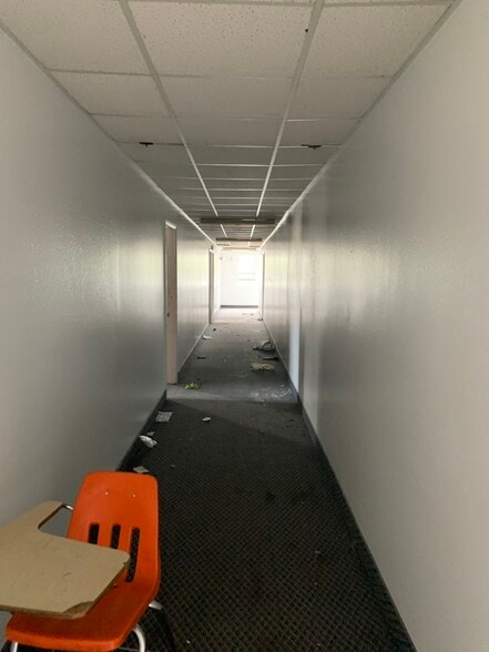 More Photos Of 2425 N Hiawassee Rd, Orlando Religious Facility For Sale