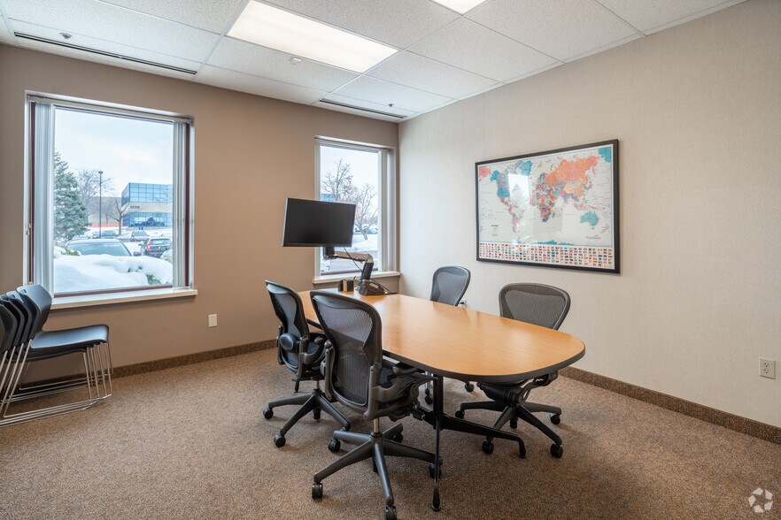 More Photos Of 1245 Trapp Rd, Eagan Distribution For Lease