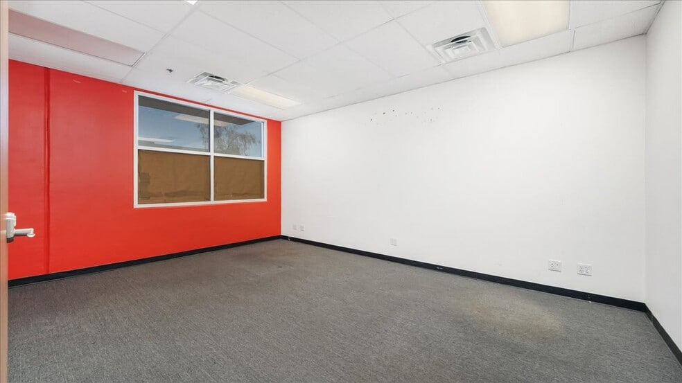 More Photos Of 73814 Dinah Shore Dr, Palm Desert Warehouse For Lease