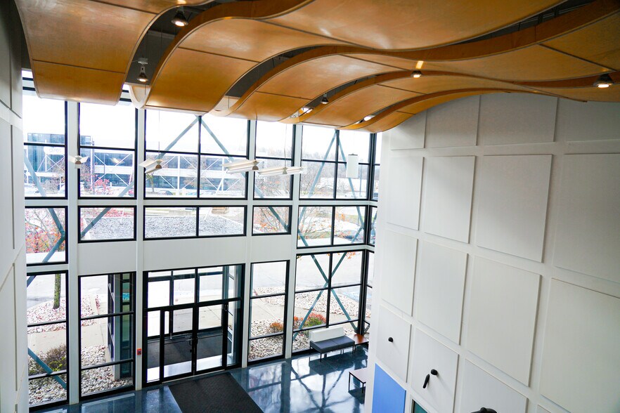 More Photos Of 8 Penn Center West, Pittsburgh Office For Lease