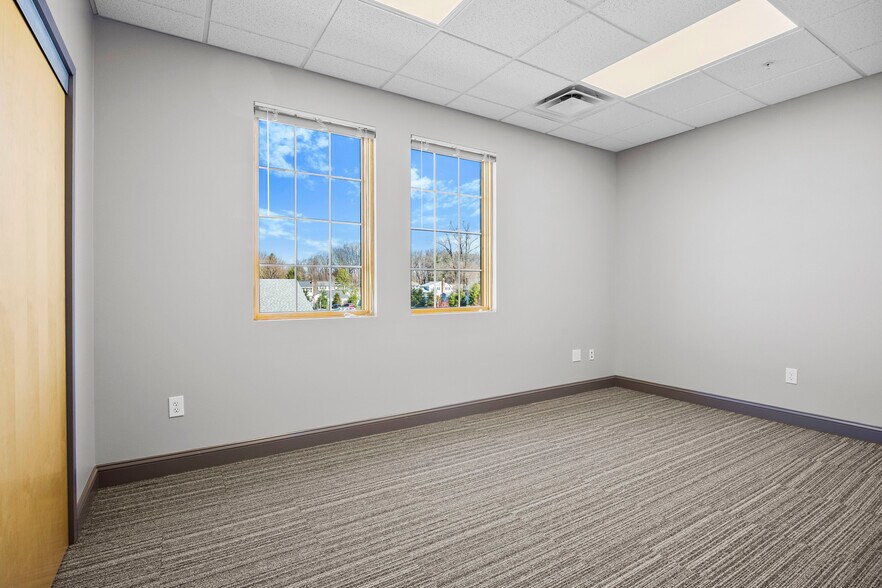 More Photos Of 399 Albany Shaker Rd, Loudonville Freestanding For Lease