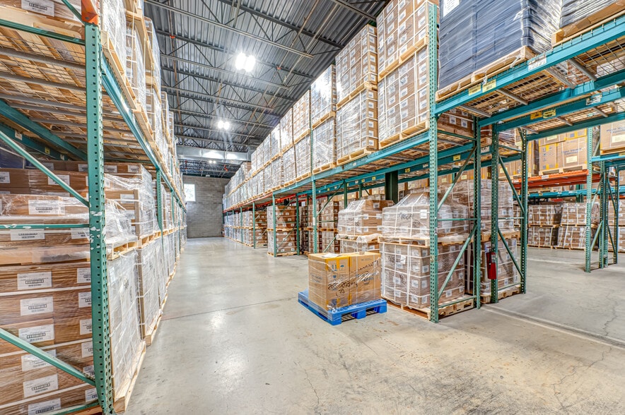 More Photos Of 30 Crossways E, Bohemia Manufacturing For Sale