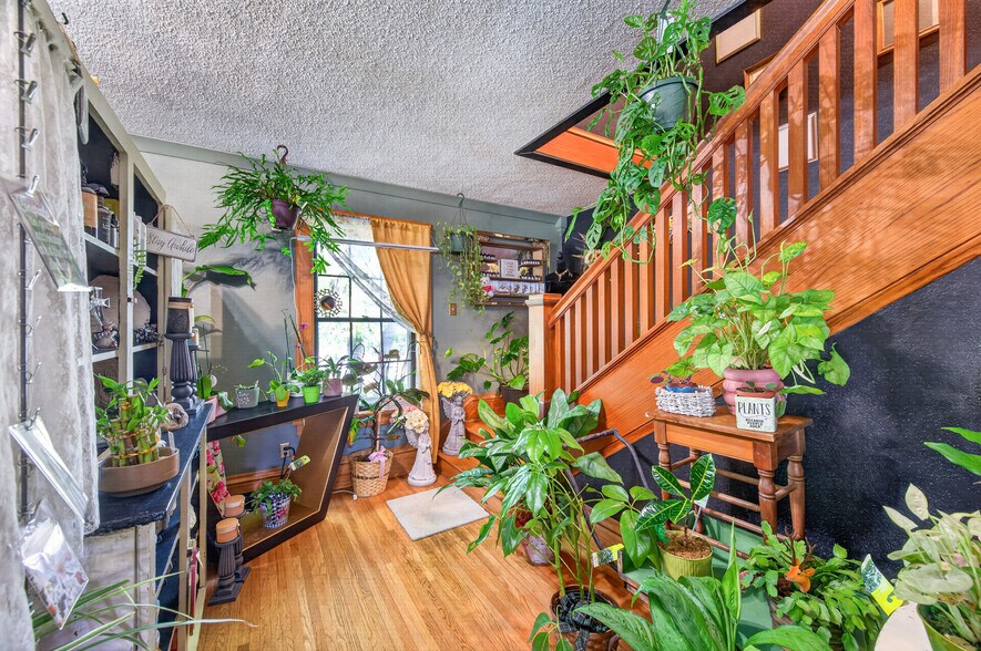 More Photos Of 418 Bench St, Taylors Falls Freestanding For Sale