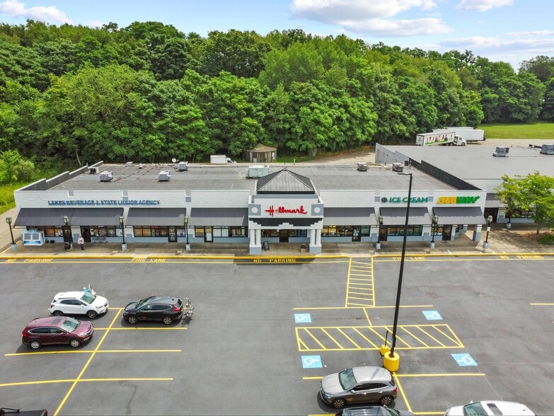 More Photos Of 4019 S Main St, Akron Unknown For Lease