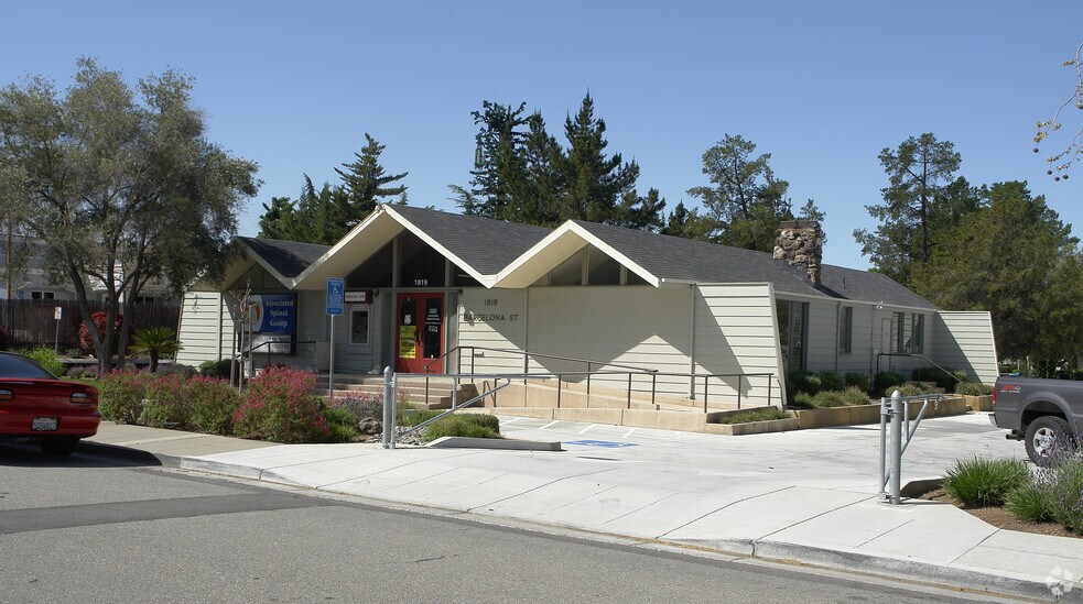 More Photos Of 1819 Barcelona St, Livermore Office For Lease