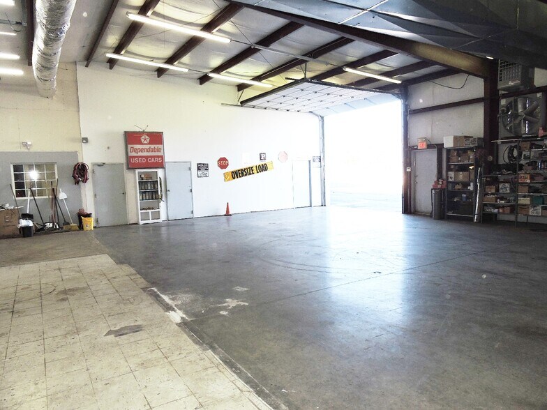 More Photos Of 1170 US Highway 45, Henderson Light Manufacturing For Sale