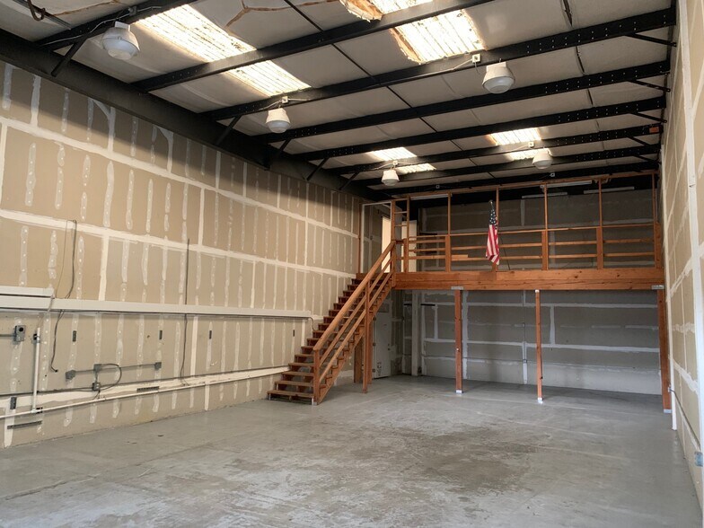 More Photos Of 2995 Dutton Ave, Santa Rosa Warehouse For Lease