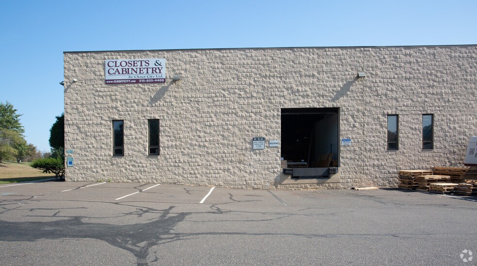 More Photos Of 352 Godshall Dr, Harleysville Warehouse For Lease