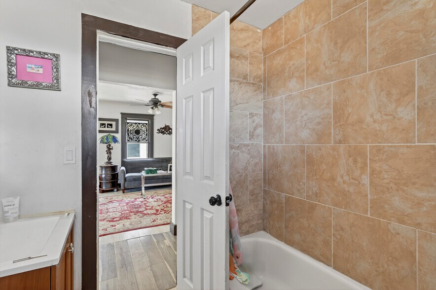 More Photos Of 2091 Locust Rd, Montrose Apartments For Sale