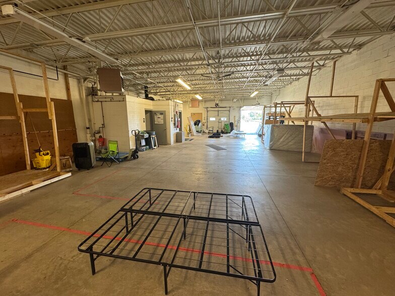 More Photos Of 311 N Superior St, Appleton Warehouse For Sale