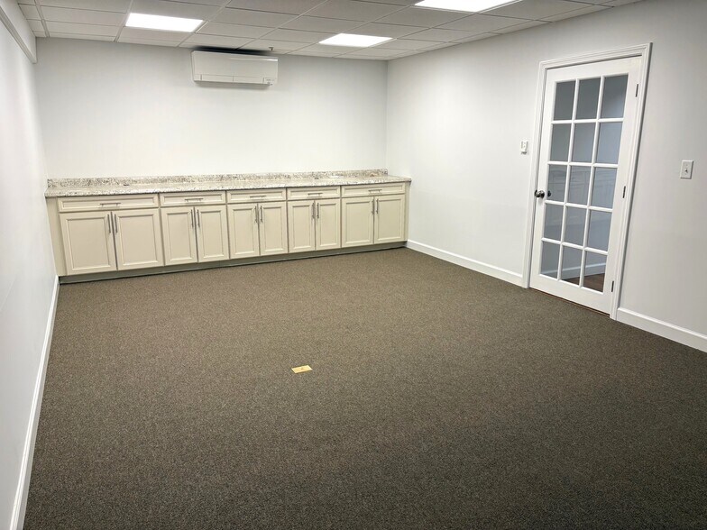 More Photos Of , North Andover Flex For Sale