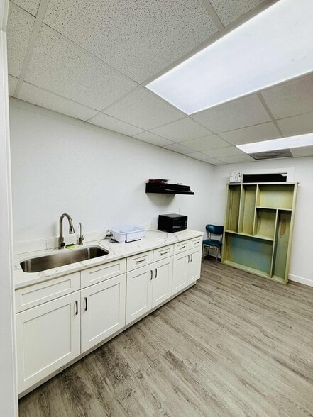 More Photos Of 1117 Saint Andrews Blvd, Panama City Industrial For Sale