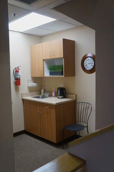 More Photos Of 32242 Paseo Adelanto, San Juan Capistrano Showroom For Lease