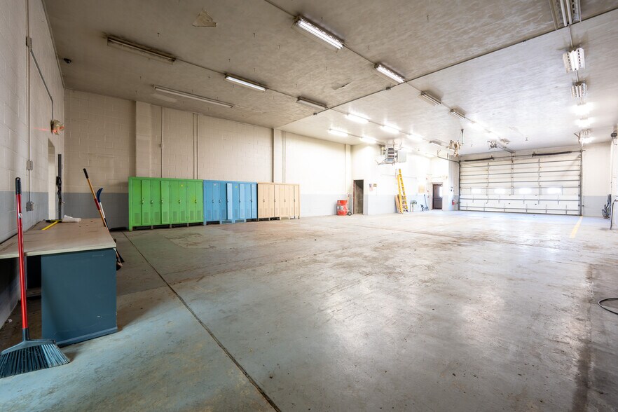 More Photos Of 7419 Washington Ave, Pittsburgh Office For Lease