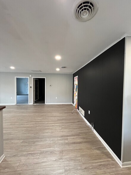 More Photos Of 5075 Lincoln Way E, Fayetteville Apartments For Lease