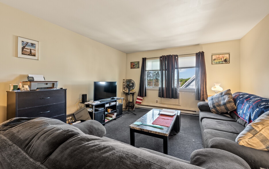 More Photos Of 105 Milne St, Bridgeport Multifamily For Sale