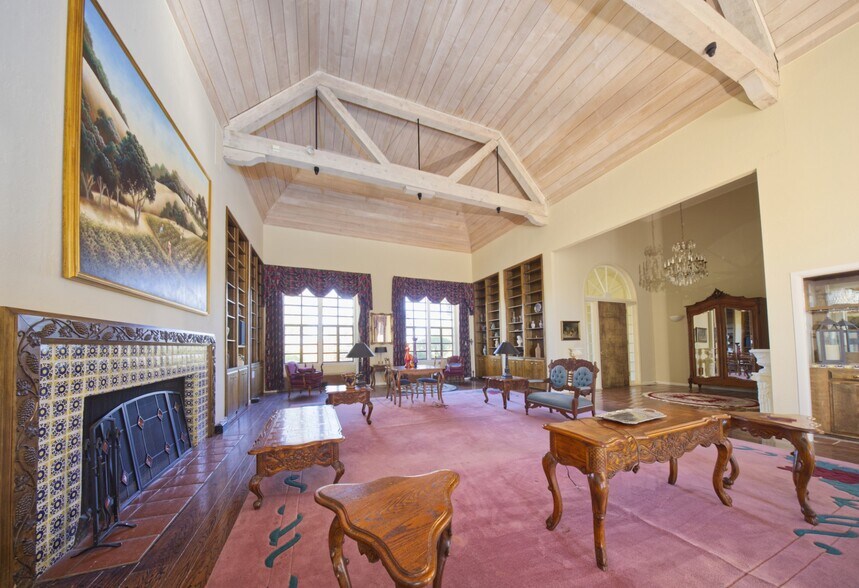 More Photos Of 20680 Shenandoah School Rd, Plymouth Winery Vineyard For Sale