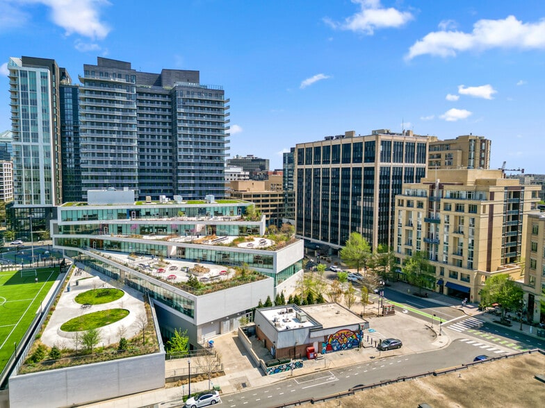 More Photos Of 1625 Wilson Blvd, Arlington Service Station For Sale