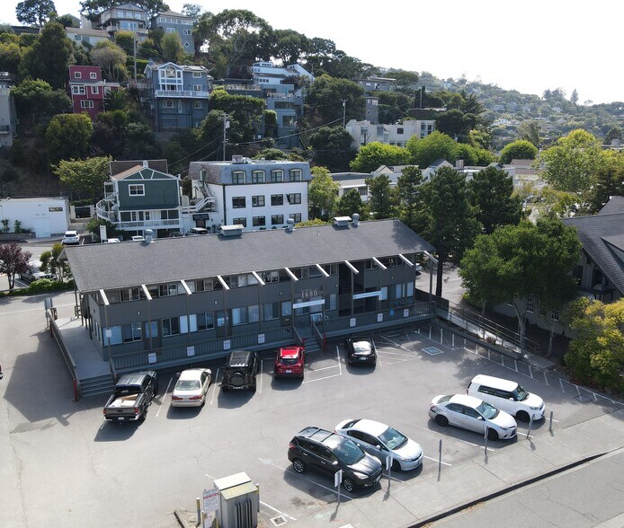 More Photos Of 1680 Tiburon Blvd, Belvedere Tiburon Office For Sale